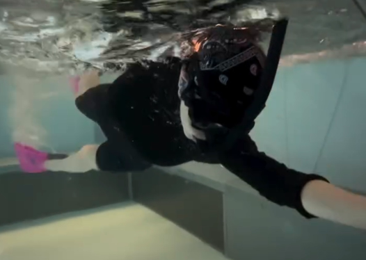 수영 등 규칙적인 운동은 기초대사량을 높여 요요현상을 막을 수 있다. [사진=SNS]