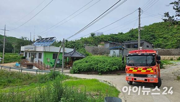 소방차를 활용한 폭염순찰 활동 모습. [사진=경북도청]