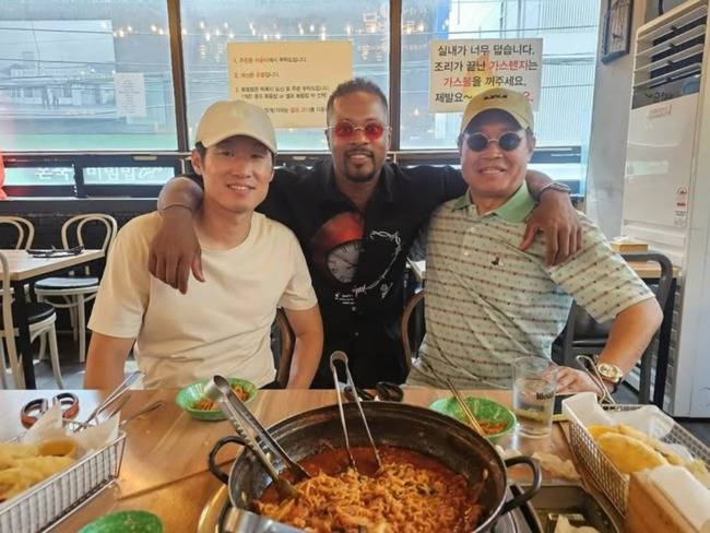 사진 = 에브라 SNS