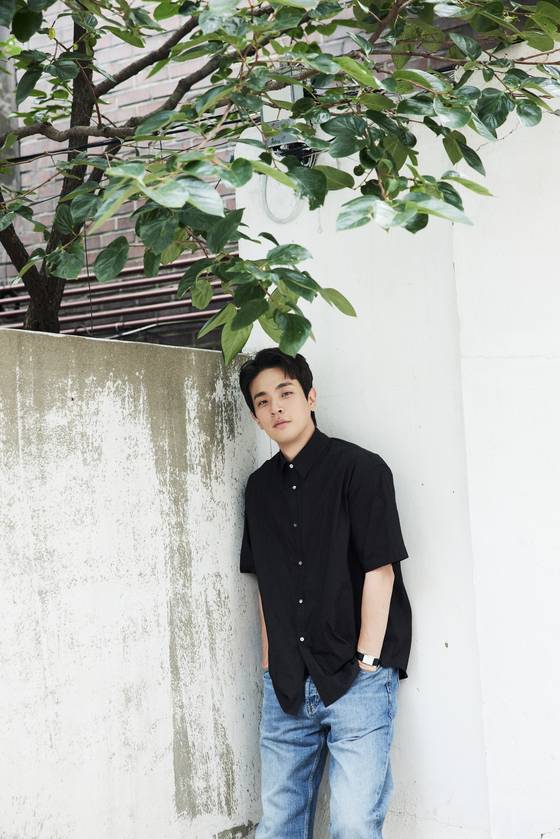 출판사 대표로 변신한 배우 박정민. [사진 우상희 작가]