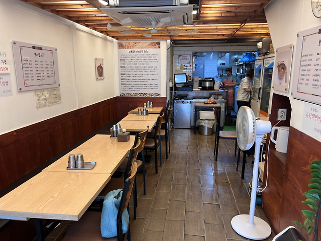 용리단길 인근 식당. [박성렬 인턴기자]