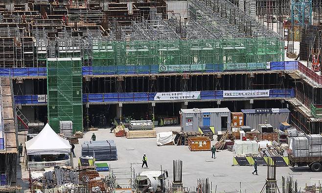 서울 시내의 아파트 건설현장 모습. 뉴시스