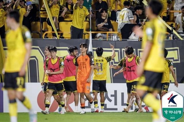 전남드래곤즈 골 세리머니. /사진=한국프로축구연맹 제공