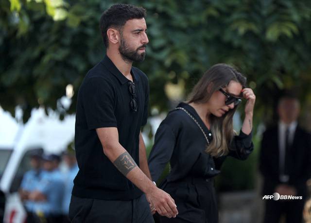 디오고 조타의 장례식에 참석한 브루노 페르난데스. /AFPBBNews=뉴스1