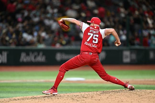 스트레일리의 현역 마지막 유니폼이었던 디아블로스 로호스 시절의 모습. /사진=디아블로스 로호스 구단 공식 SNS