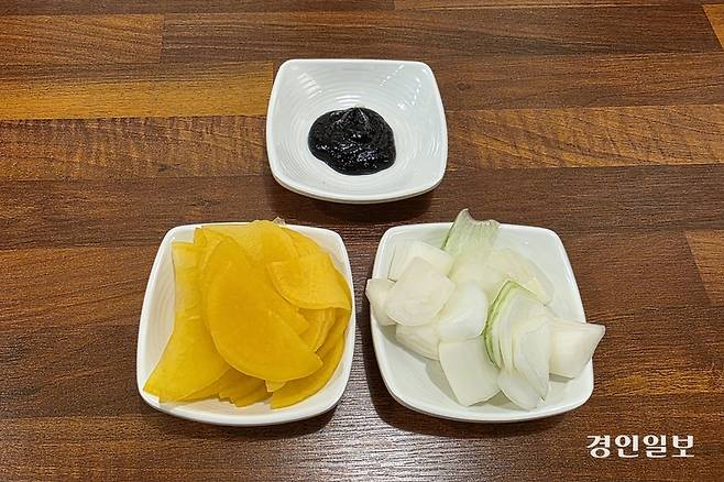 셀프가 아니면 이 정도 양이 나올 수가 없다. 사장님께는 심심한 유감을 표한다. /황성규기자 homerun@kyeongin.com