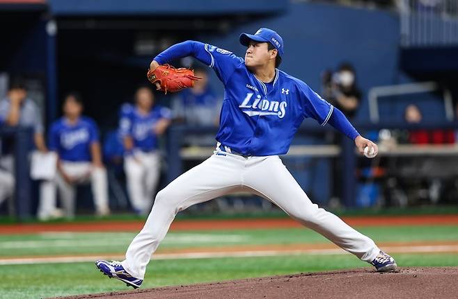 지난달 29일 오후 2시 서울 고척스카이돔에서 열린 '2025 신한 SOL 뱅크 KBO리그' 삼성 라이온즈와 키움 히어로즈 경기에서 선발투수 이승현이 투구 중이다. <삼성 라이온즈 제공>