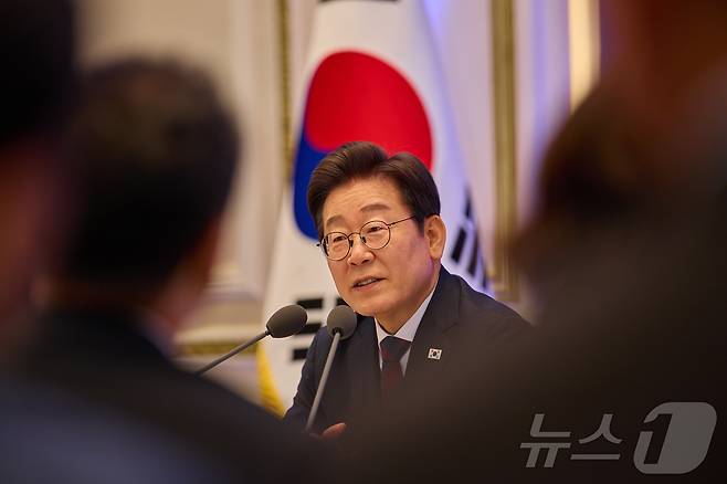 이재명 대통령이 지난 3일 서울 청와대 영빈관에서 열린 ‘대통령의 30일, 언론이 묻고 국민에게 답하다’ 기자회견에서 발언을 하고 있다. (이재명 대통령 SNS. 재판매 및 DB 금지) 2025.7.4/뉴스1 ⓒ News1 이재명 기자