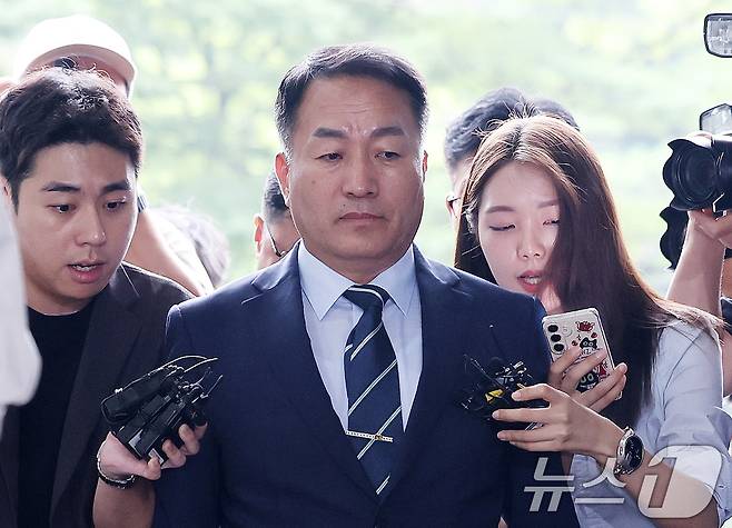 김계환 전 해병대사령관이 7일 서울 서초구 순직해병 특검 사무실에 조사를 받기위해 출석하고 있다. 김 전 사령관은 지난 2023년 7월 채상병 사고를 수사한 당시 박정훈 전 해병대 수사단장(대령)에게 수사 외압을 가한 의혹을 받고 있다. 2025.7.7/뉴스1 ⓒ News1 박지혜 기자