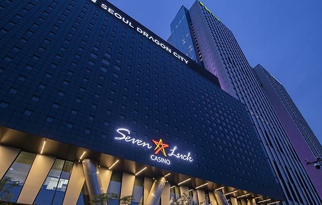 세븐럭 카지노 서울드래곤시티점. /GKL 제공