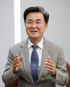 김태흠 지사는 '민선8기' 4년차를 맞아