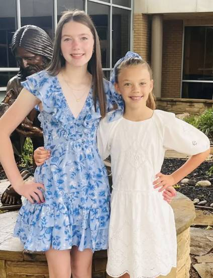 텍사스 홍수로 숨진 블레어(13)와 브룩 하버(11) 자매. [뉴욕 포스트 캡처]