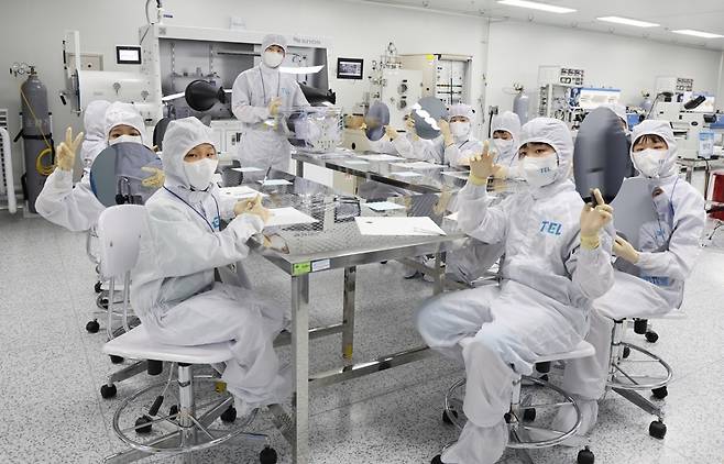 단국대 '반도체 진로체험 캠프'에 참여한 용인시 초등학생들./사진제공=단국대