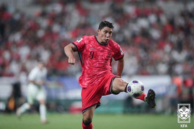 [사진] 중국 골망을 노리는 베테랑 공격수 주민규.