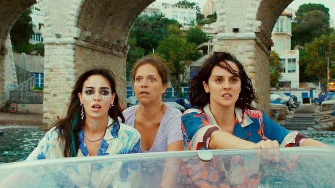 영화 '발코니의 여자들' 속 한 장면 [그린나래미디어 제공. 재판매 및 DB 금지]