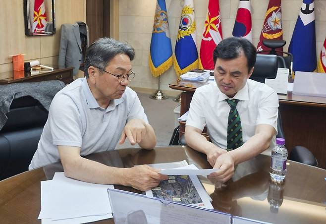 강기정 광주시장, 안규백 국방부 장관 후보자 면담 [광주시 제공. 재판매 및 DB 금지]