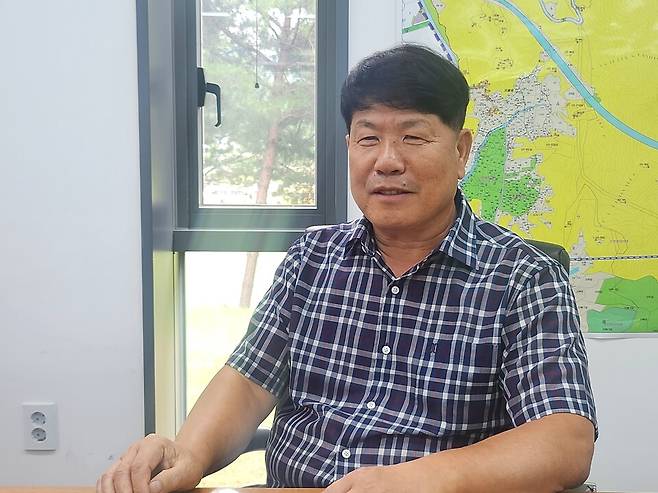 임동빈 종중 회장. <사진=안유신 기자>