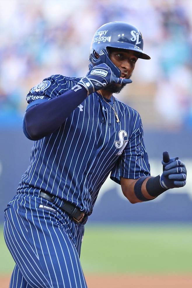 디아즈가 8일 오후 6시30분 창원 NC파크에서 열린 '2025 신한 SOL 뱅크 KBO리그' 삼성 라이온즈와 NC 다이노스 경기에서 29호 홈런을 쳤다. 사진은 지난 6일 LG 트윈스전 모습. <삼성 라이온즈 제공>