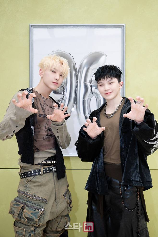 호시(왼쪽), 우지(사진=플레디스엔터테인먼트)