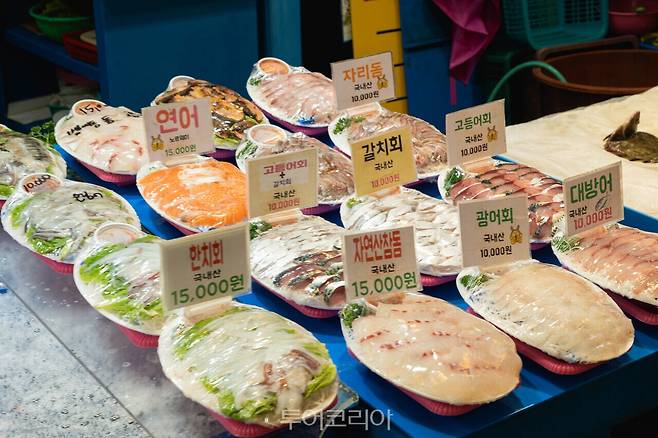 &nbsp; 동문시장 좌판&nbsp; /사진-제주관광공사