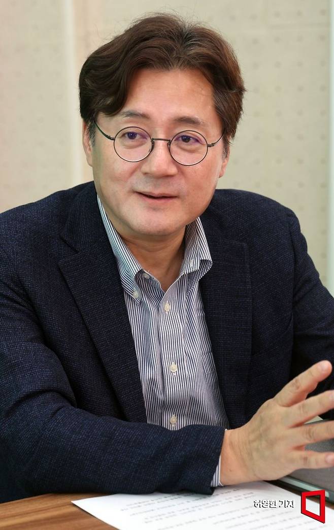 홍 전 의원은 인사와 관련해 최소한의 기준이 필요하다고 말했다. 허영한 기자