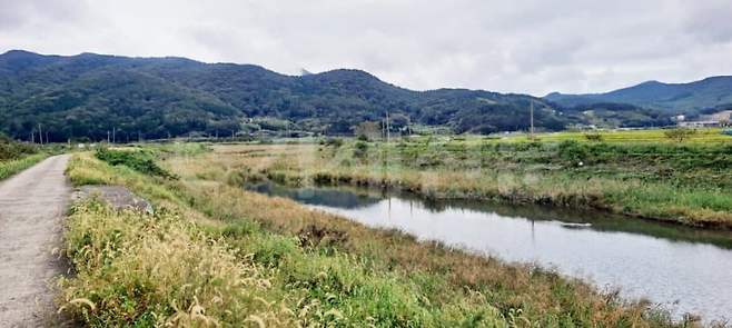 3fb8c32fffd711ab6fb8d38a4483726dc1b66f90294d3c9d2072052525923294f46f3078bf6c8c1f654e8389dd