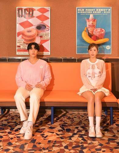 문원과 신지. (사진=제이지스타 제공)&nbsp;