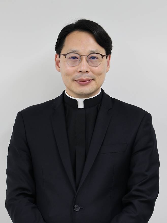 Fr. Matteo Kwang-Hee Choi (Archdiocese of Seoul)