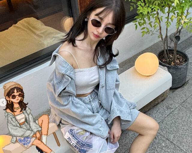 윤은혜가 '힙'한 스타일로 거리에 앉아 있다. / 윤은혜 소셜미디어 캡처