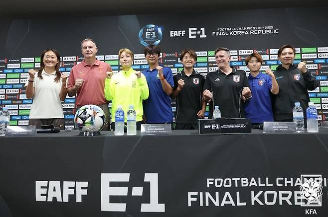 [용인=뉴시스]동아시안컵 각오 밝힌 각국 여자 대표팀. (사진=대한축구협회 제공)