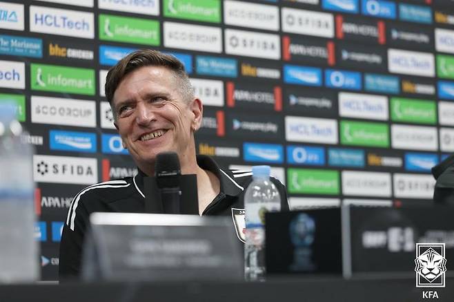 [용인=뉴시스]닐스 닐센 일본 여자축구대표팀 감독. (사진=대한축구협회 제공)