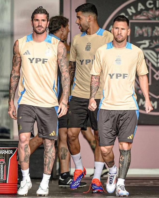 리오넬 메시(오른쪽)와 로드리고 데폴. 인터 마이애미 SNS