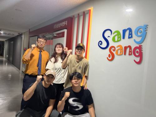 한림성심대 방사선과 학생들이 ‘제15회 제주도 국제학술대회 ICCT 2025’의 캡스톤디자인 대학생 경진대회에서 수상한 뒤 기념촬영을 하고 있다.