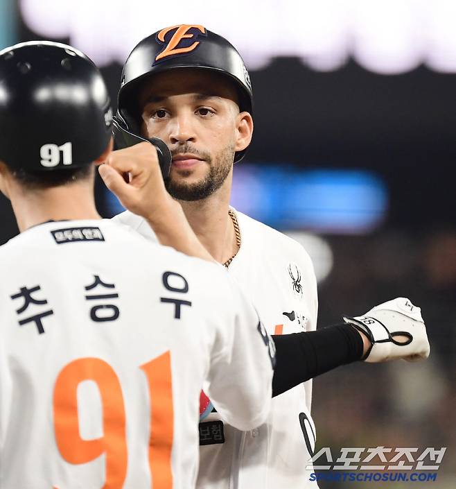8일 대전 한화생명 볼파크에서 열린 한화와 KIA의 경기. 5회 1타점 적시타 날린 한화 리베라토. 대전=송정헌 기자songs@sportschosun.com/2025.07.08/