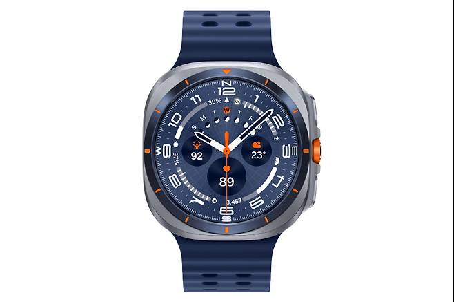 '갤럭시 워치 울트라' 티타늄 블루 색상. 삼성전자 제공