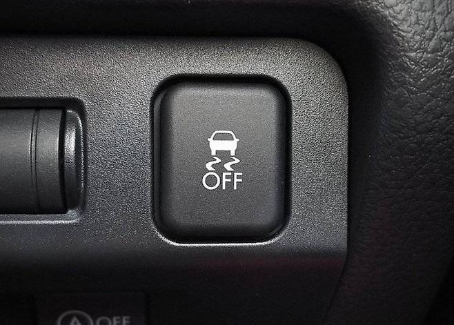 VDC OFF 버튼 / 출처=DB손해보험