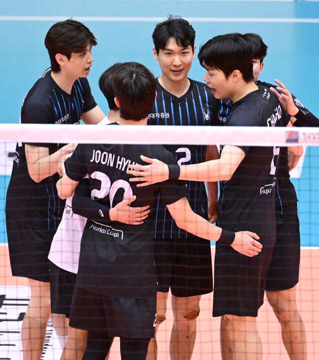 현대캐피탈 선수들./KOVO