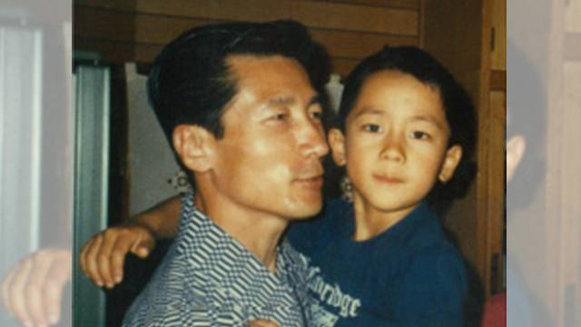 고이즈미 준이치로 전 총리(왼쪽)와 고이즈미 신지로 일본 농림수산상 [고이즈미 신지로 공식 홈페이지]