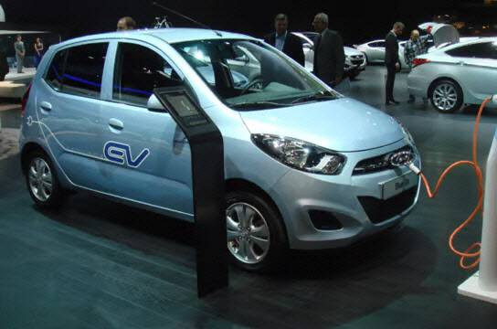 현대자동차 최초의 고속 전기 차량 ‘블루온’. 2009년 프랑크푸르트 국제 모터쇼에서 처음 공개된 블루온은 유럽 시장 전략 모델인 i10을 기본으로 개발돼 제주도 등 지자체와 연구기관 등에 시험 보급됐다. (사진=현대차)