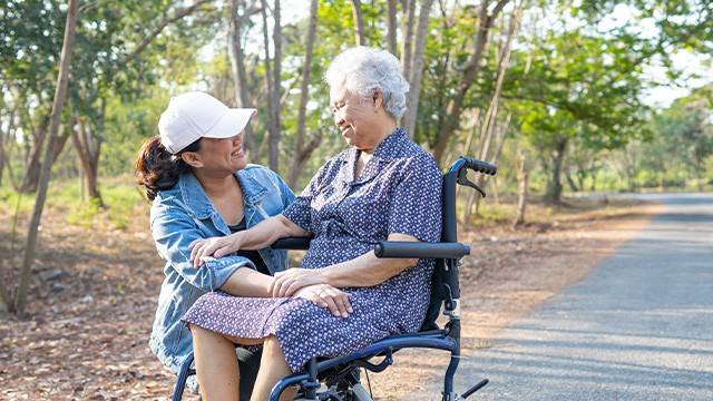 치매는 누구에게나 찾아올 수 있는 대표적인 퇴행성 뇌 질환이다 | 출처: 하이닥