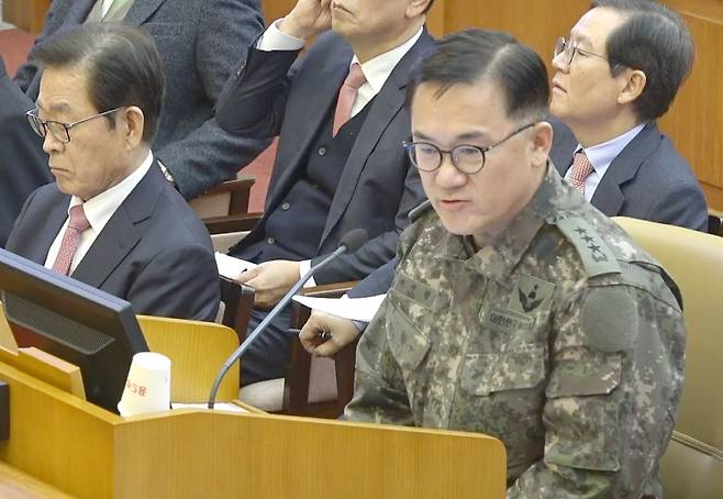 윤석열 전 대통령 탄핵심판에 증인으로 출석한 여인형 전 국군방첩사령관. /뉴스1