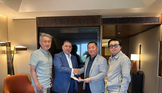 지미리 이사 – 메릴랜드주 전 장관, 발짓 싱어 노스베일 상관주관사 회장, 김영국 이터널 대표이사, 이원광 전략이사. 사진 = ㈜이터널