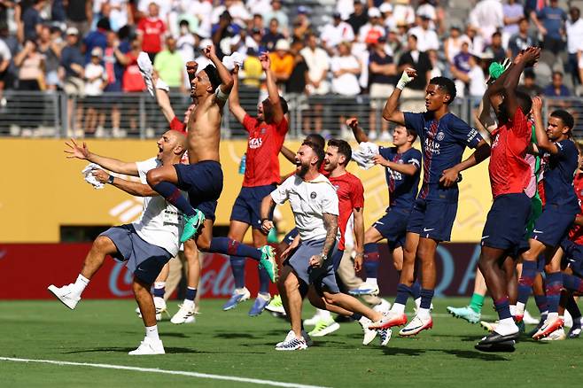 PSG 선수들이 환호하는 모습. 사진=로이터 연합뉴스