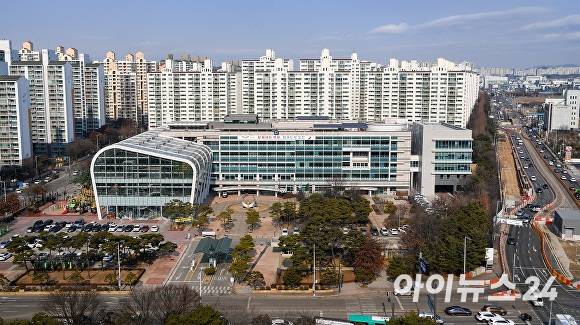 오산시청 전경 모습 [사진=오산시]