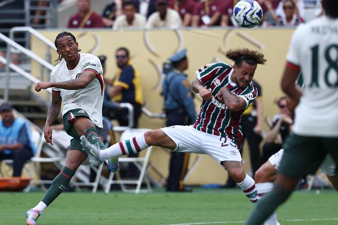 플루미넨시와의 FIFA 클럽월드컵 4강전에서 슈팅하는 첼시의 주앙 페드루. [AFP=연합뉴스]