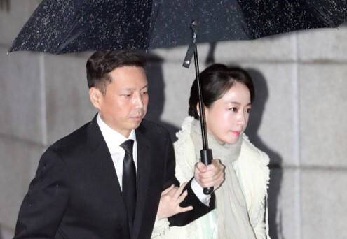 정대선 전 HN Inc 사장과 부인 노현정 전 KBS 아나운서. 연합뉴스