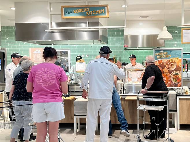 독일 상트벤델 지역에 있는 글로버스 마크탈레 푸드코트 매장 사진. [사진 출처 = 더본코리아]