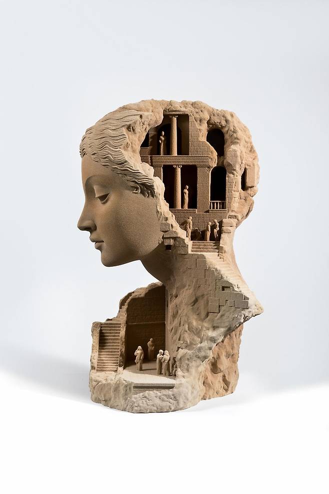 Stairs in the Labyrinth Daniel Arsham, 2025, Sand, 73 × 45 × 46.4 cm. Courtesy of the artist and Perrotin