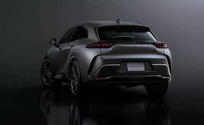 토요타 크라운 스포츠