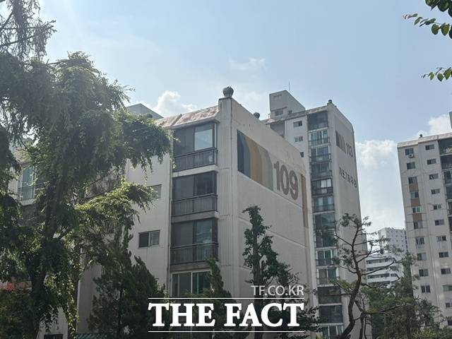 대우건설과 삼성물산 건설부문이 개포우성7차 재건축 사업을 두고 경쟁을 펼치고 있다. 개포우성7차 재건축은 지하 5층∼지상 35층, 아파트 1122가구 규모의 새 아파트를 짓는 사업이다. /공미나 기자